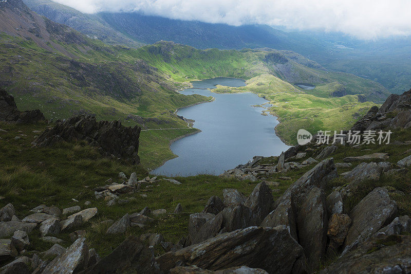 风景湖Llyn Llydaw -斯诺登尼亚国家公园